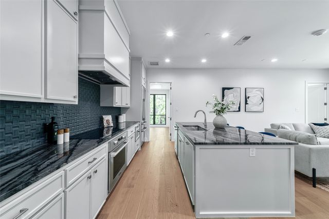 3601 Routh Street 2F, Dallas, TX 75219