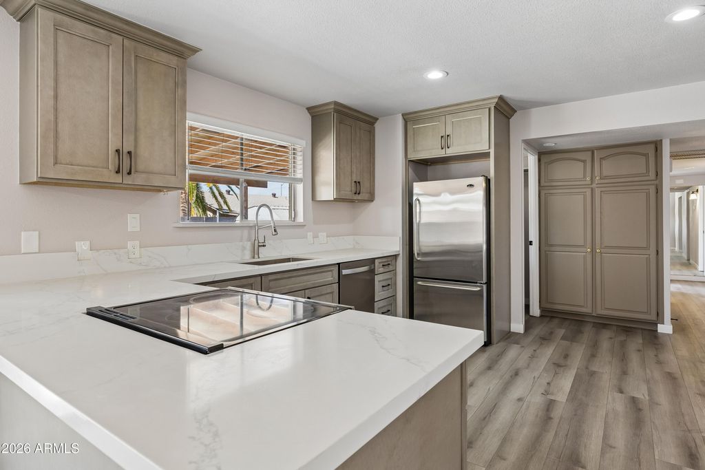 12409 N Columbine Drive, Phoenix, AZ 85029 — photo 3