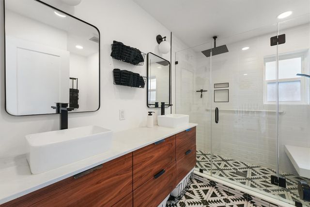 2502 Gerol Circle, Galveston, TX 77551