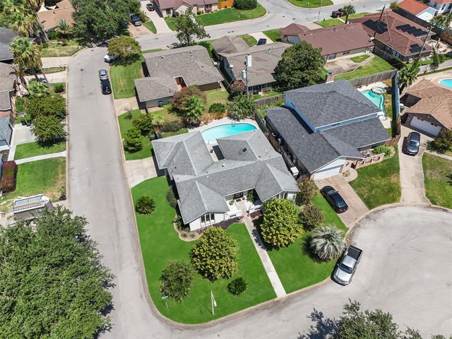 2502 Gerol Circle, Galveston, TX 77551