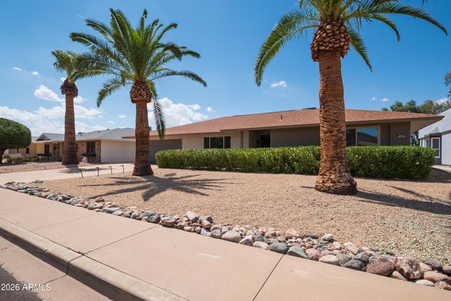 18442 N CONQUISTADOR Drive, Sun City West, AZ 85375