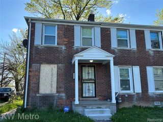 19331 HOOVER Street, Detroit, MI 48205