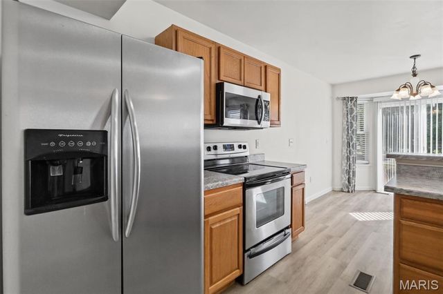 146 Falls Park Court, Belleville, IL 62220