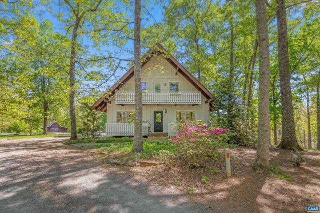 2947 MERRIE MEADOWS LN, Keswick, VA 22947