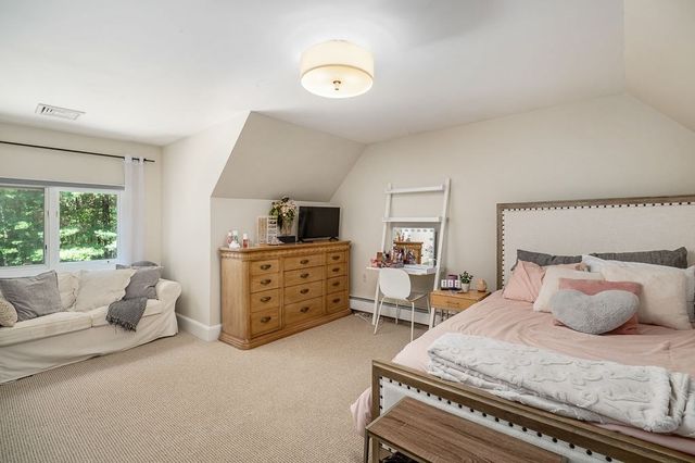 30 Autumn Lane, Hamilton, MA 01982