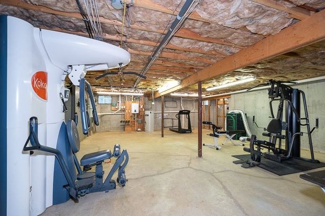 30 Autumn Lane, Hamilton, MA 01982