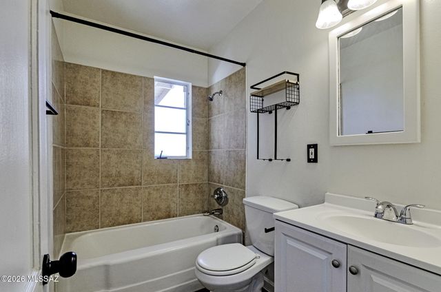 5034 E 17th Street, Tucson, AZ 85711