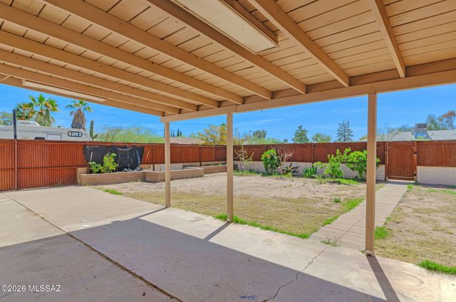 5034 E 17th Street, Tucson, AZ 85711