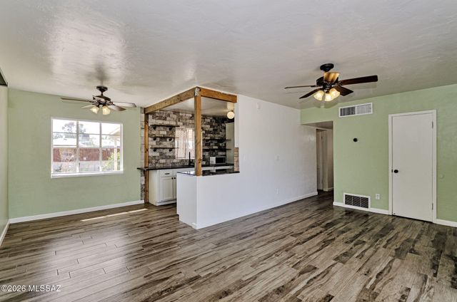 5034 E 17th Street, Tucson, AZ 85711