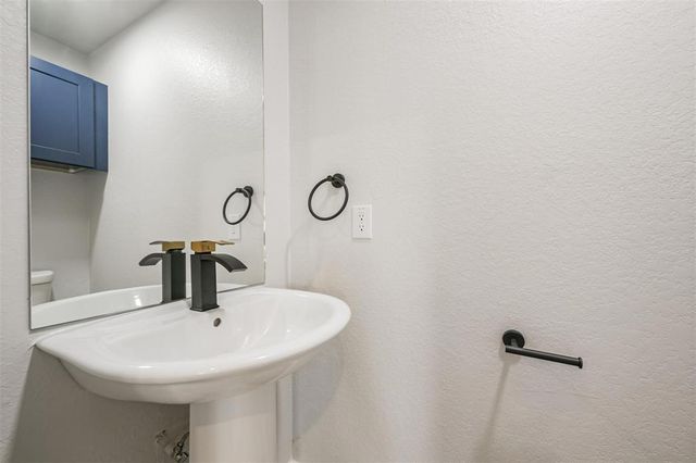 6719 Windhaven Cr-775 Road, Liverpool, TX 77577