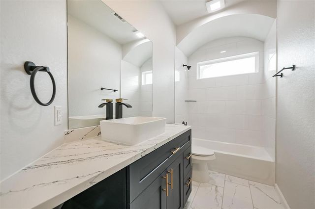 6719 Windhaven Cr-775 Road, Liverpool, TX 77577