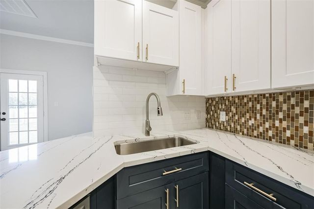 6719 Windhaven Cr-775 Road, Liverpool, TX 77577
