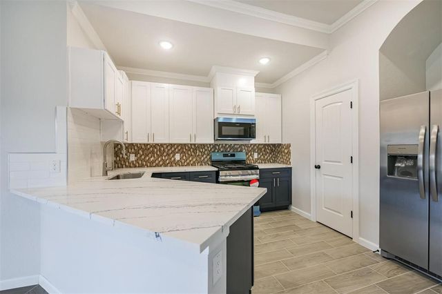 6719 Windhaven Cr-775 Road, Liverpool, TX 77577