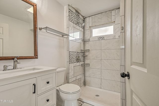 109 Jim Elliott Road, Elizabethton, TN 37643