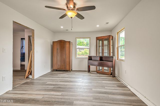 109 Jim Elliott Road, Elizabethton, TN 37643