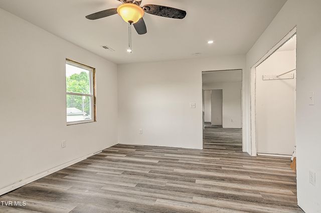 109 Jim Elliott Road, Elizabethton, TN 37643