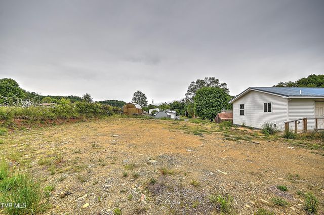 109 Jim Elliott Road, Elizabethton, TN 37643