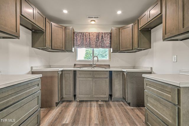 109 Jim Elliott Road, Elizabethton, TN 37643
