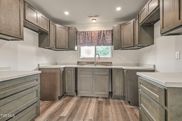 109 Jim Elliott Road, Elizabethton, TN 37643