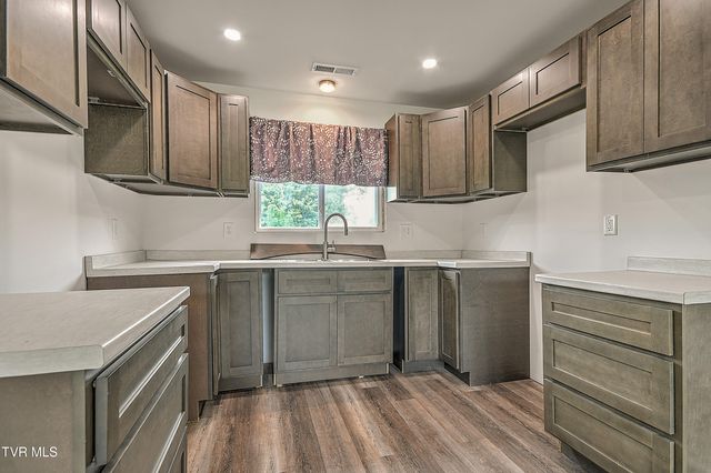 109 Jim Elliott Road, Elizabethton, TN 37643