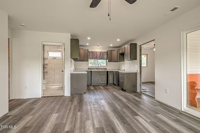 109 Jim Elliott Road, Elizabethton, TN 37643