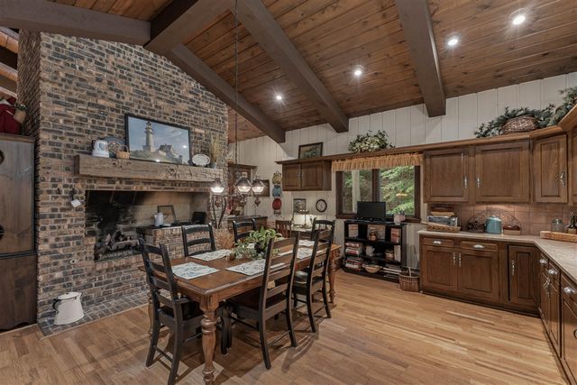 12879 Lakeshore Drive, Grand Haven, MI 49417