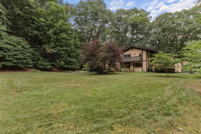 12879 Lakeshore Drive, Grand Haven, MI 49417