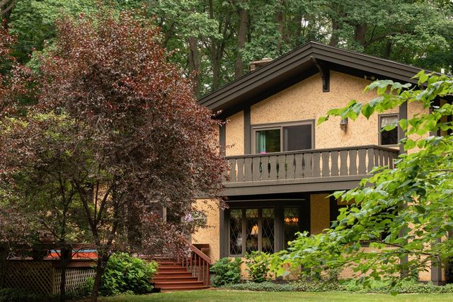 12879 Lakeshore Drive, Grand Haven, MI 49417