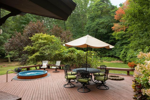 12879 Lakeshore Drive, Grand Haven, MI 49417