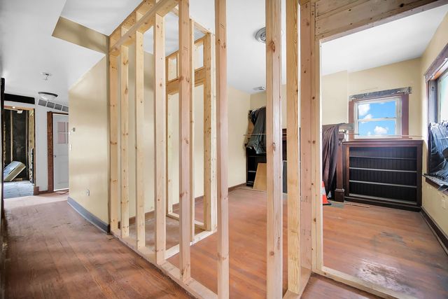 446 N Pine Avenue, Chicago, IL 60644