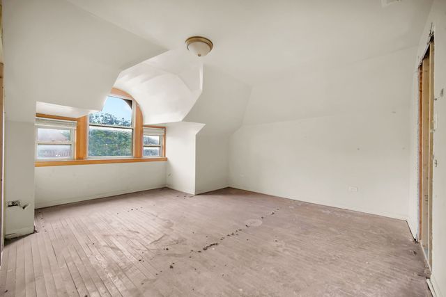 446 N Pine Avenue, Chicago, IL 60644