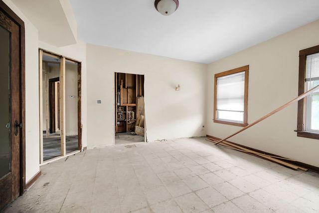 446 N Pine Avenue, Chicago, IL 60644
