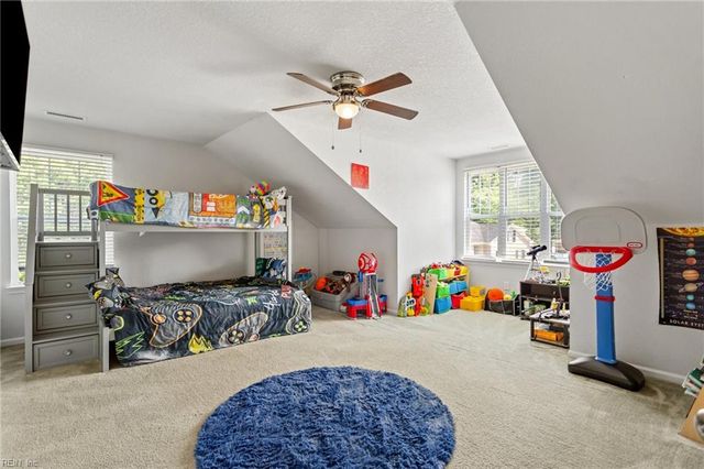 1041 Cathedral DR, Suffolk, VA 23434