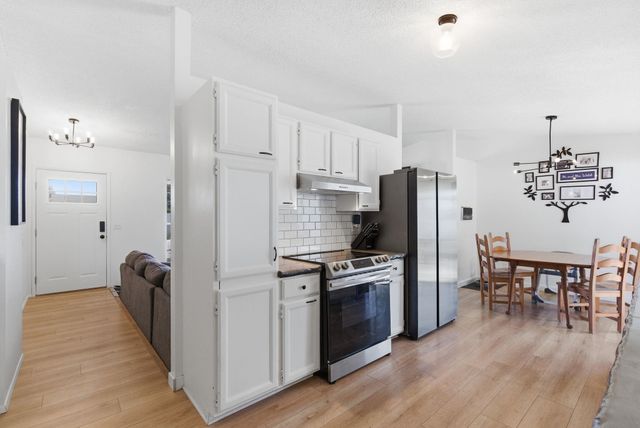 1214 S Saint Charles Rd, Spokane Valley, WA 99037