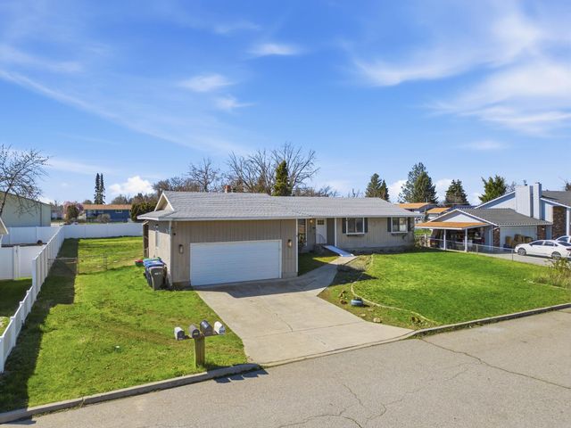 1214 S Saint Charles Rd, Spokane Valley, WA 99037