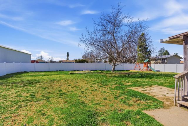 1214 S Saint Charles Rd, Spokane Valley, WA 99037