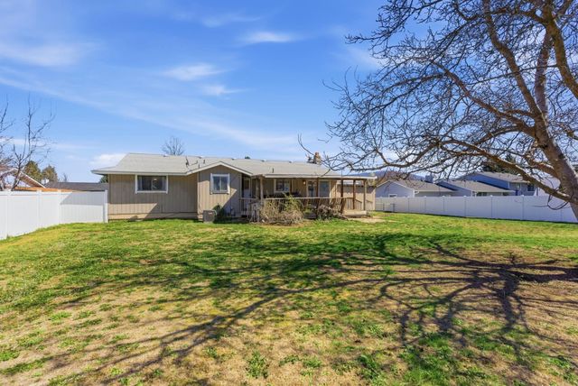 1214 S Saint Charles Rd, Spokane Valley, WA 99037