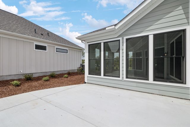 516 Restoration Dr, Smyrna, TN 37167