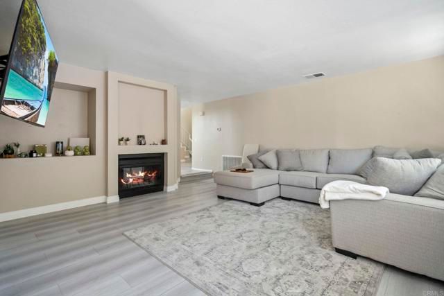 40037 White Leaf Lane, Murrieta, CA 92562