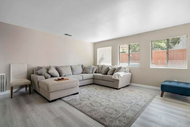 40037 White Leaf Lane, Murrieta, CA 92562