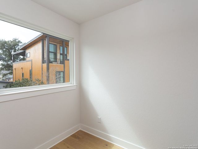 558 McMonigal Place, San Antonio, TX 78210