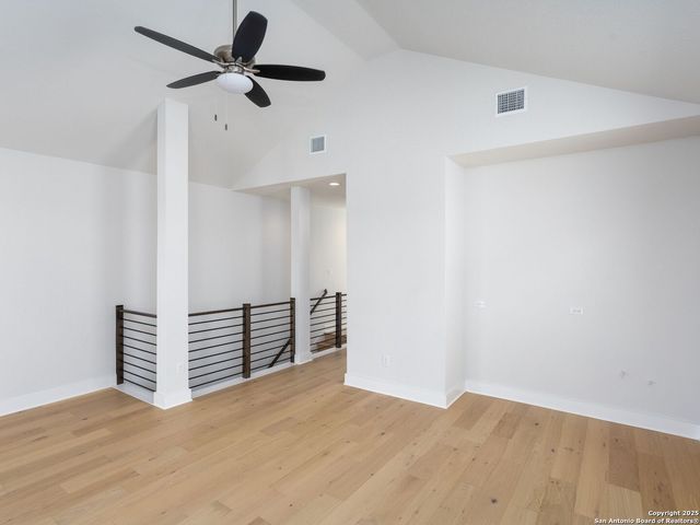 558 McMonigal Place, San Antonio, TX 78210