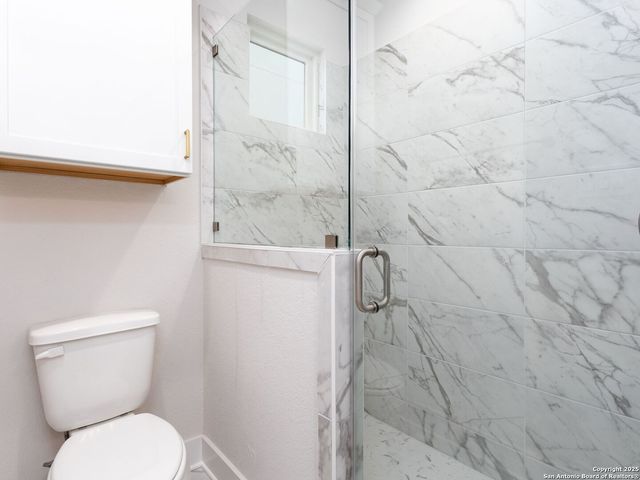 558 McMonigal Place, San Antonio, TX 78210