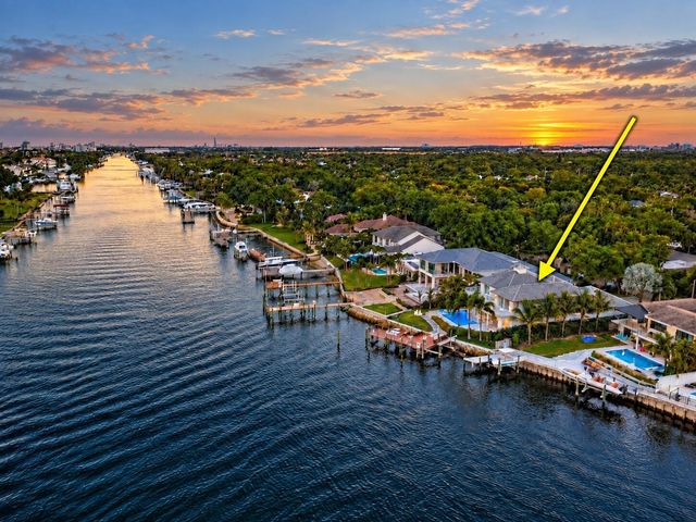 12864 S SHORE Drive, Palm Beach Gardens, FL 33410