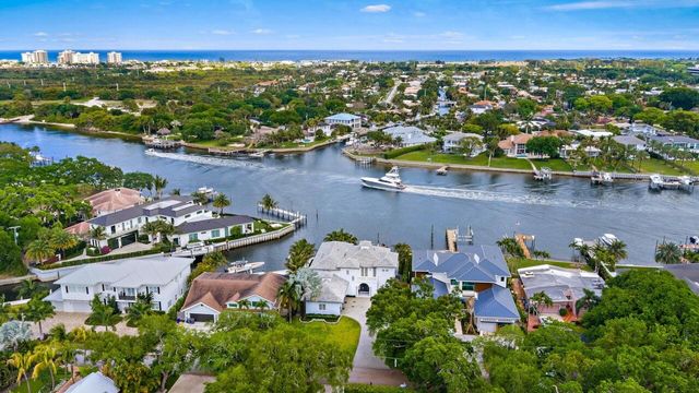 12864 S SHORE Drive, Palm Beach Gardens, FL 33410