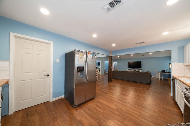 7622 SUSAN ELAINE ST, San Antonio, TX 78240