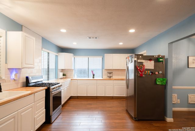 7622 SUSAN ELAINE ST, San Antonio, TX 78240