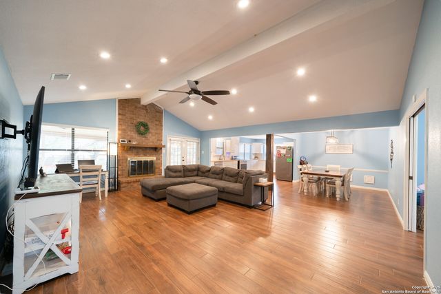 7622 SUSAN ELAINE ST, San Antonio, TX 78240