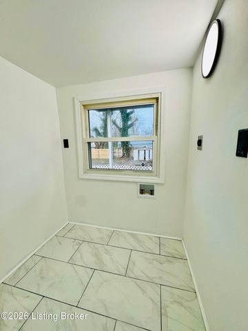 3712 W Kentucky St, Louisville, KY 40211