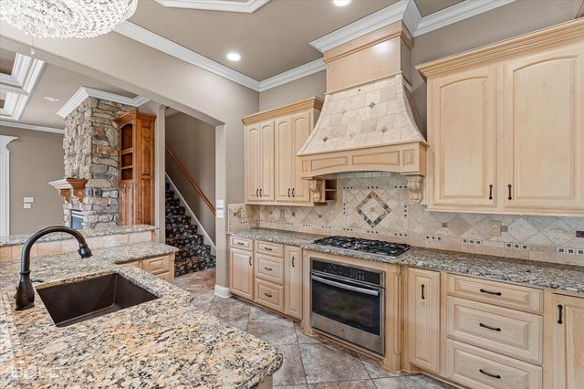 27 Chez Moi Drive, Bossier City, LA 71111